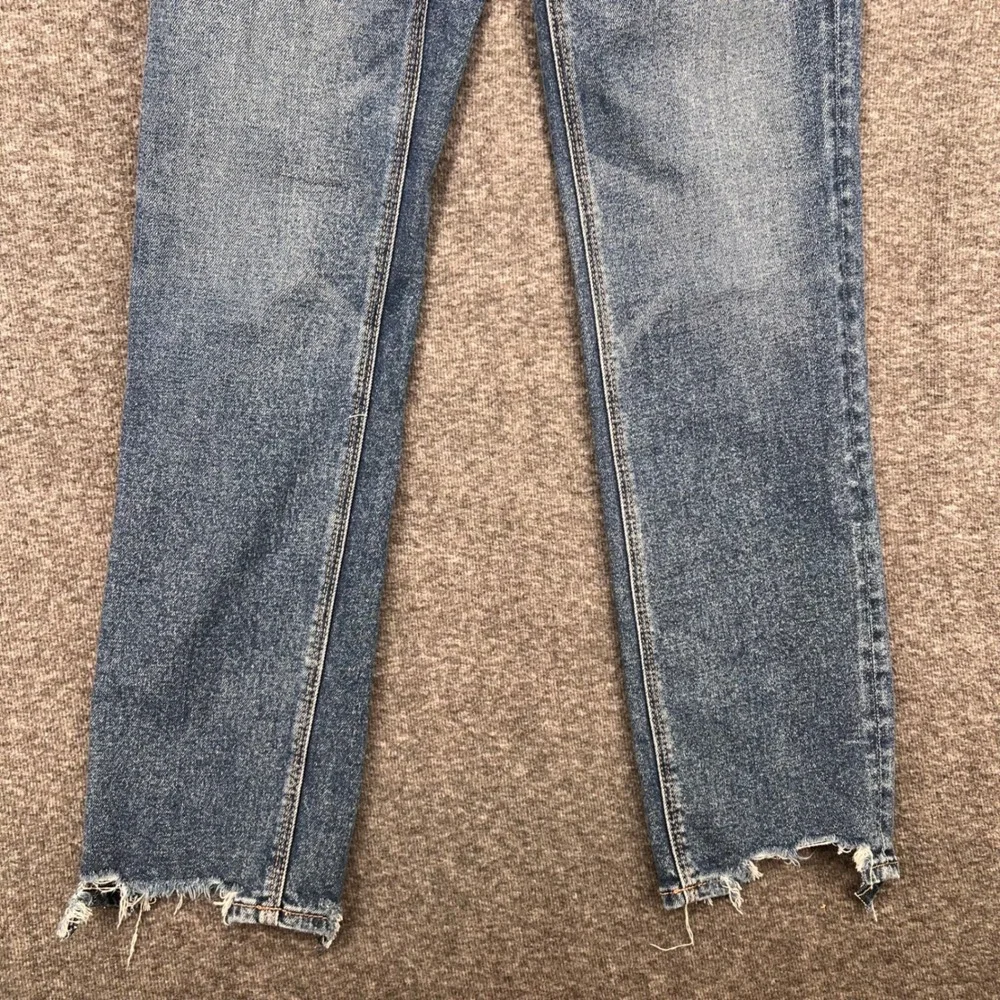 American Eagle High Waisted Straight Leg 00 Jeans Medium Wash Raw Hem Distressed - Picture 3 of 11